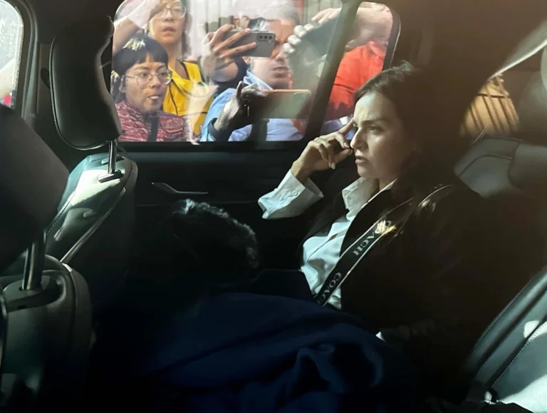 grecia-quiroz-viuda-de-carlos-manzo-asumira-como-alcaldesa-de-uruapan_0a7e9155-b9c1-4c4d-97c9-530af0b4c65a_medialjnimgndimage=fullsize (1)