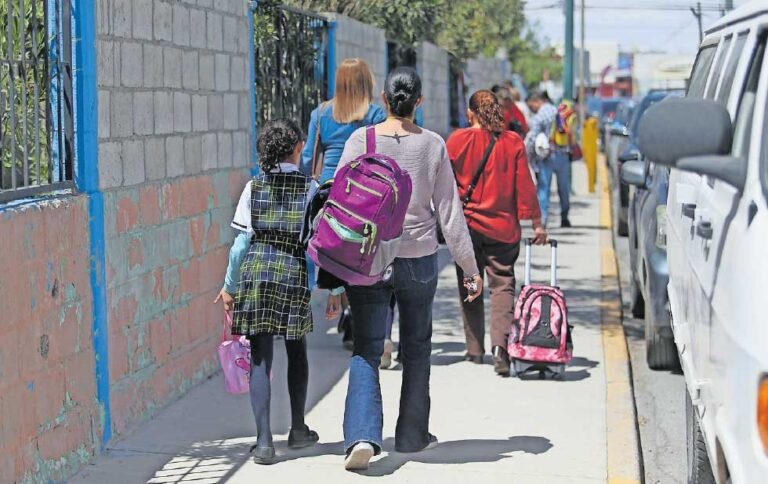 regreso-t7ybuxmwp-kpRO4N4IQ